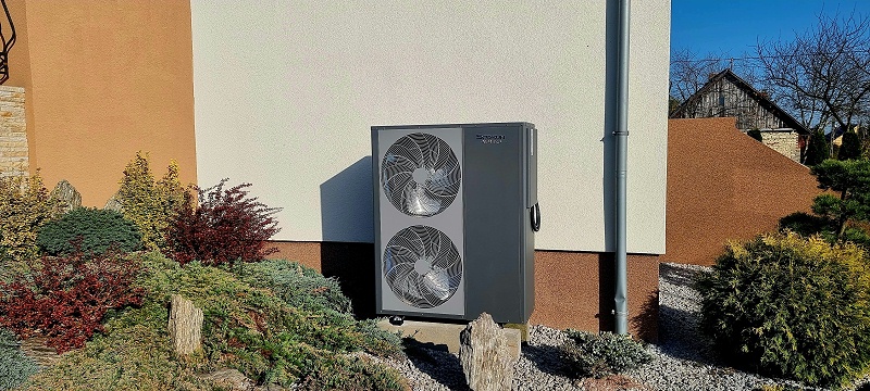 家用空气能取暖